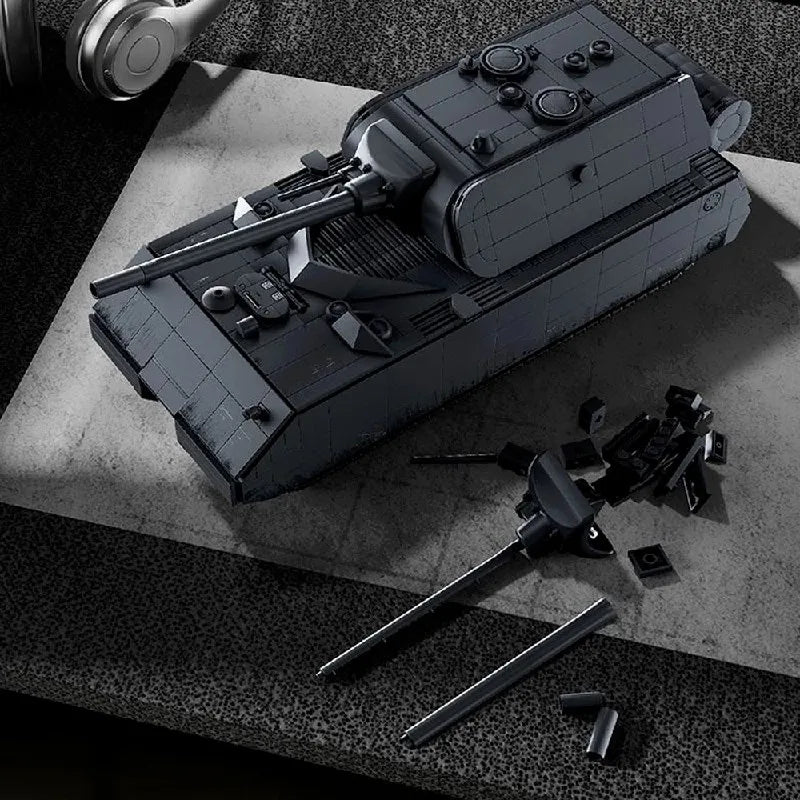 2416PCS WW2 Maus Tank Military Building Blocks Set With 7 Figures Collectible Technik Tanks Assembly Model Kit Adults Toys Gifts